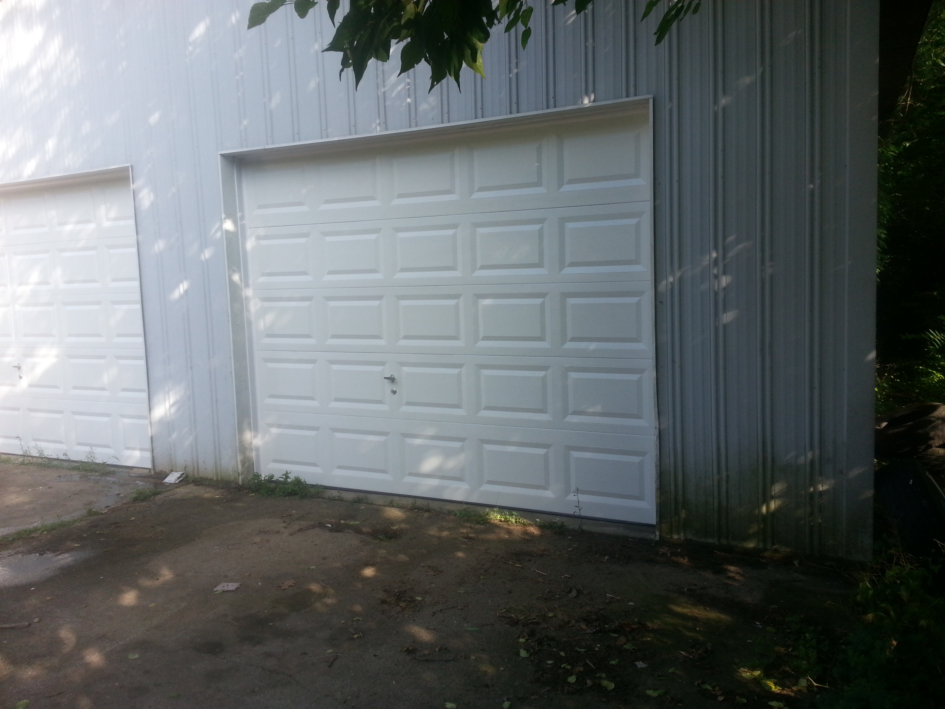 befpre pressure washing garage
